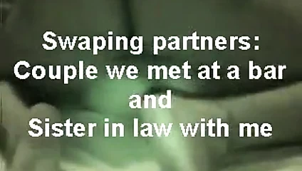 Çiftler değiş tokuş eden bir çift, baldızını da içeriyor