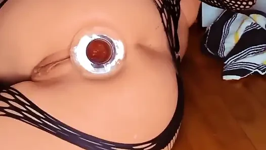 O net tünel tıkacıyla göt deliğimin içine yakın çekim veriyorum. Neden sonunda kendime biraz yumruk sokmadım