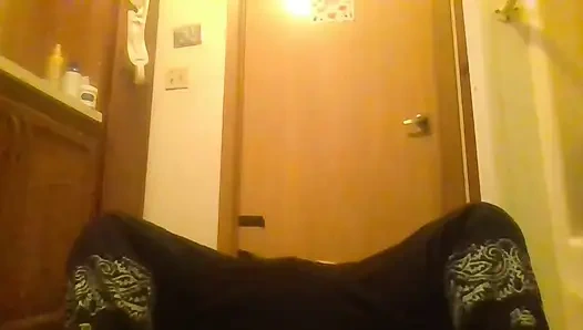 Büyük natuarl tas ve yüzüne sıkı amcık boşalması