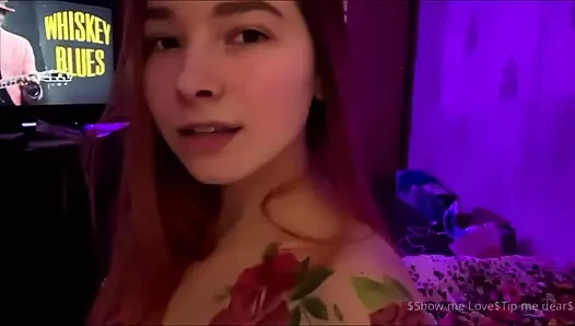 Beauty with a round booty jerks off her wet pussy and wet ends with moans and convulsions