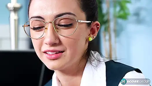 Lilyjordan sert sikişiyor