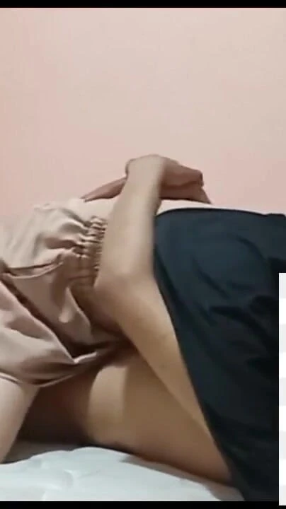 Знаковый момент из "Надел бывшего носить хиджаб в его доме-гостинице"