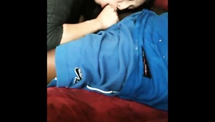 Asyalı yarak emiyor