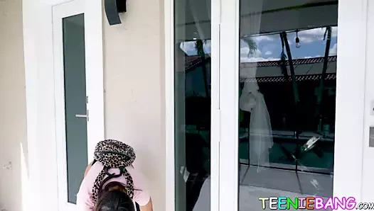 Doğal memeler minyon kira perez doggystyle çarptım sonra bj