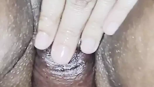 Üçüncü bir seans için amımı ovuyor