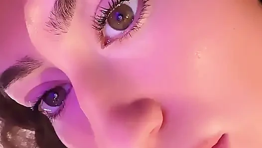 Sürtük İngiliz üniversiteli genç kız asmr 31 talimatı