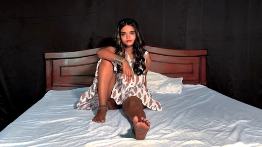 Yaramaz yenge devar'ın sikini sıkı götünde istiyor