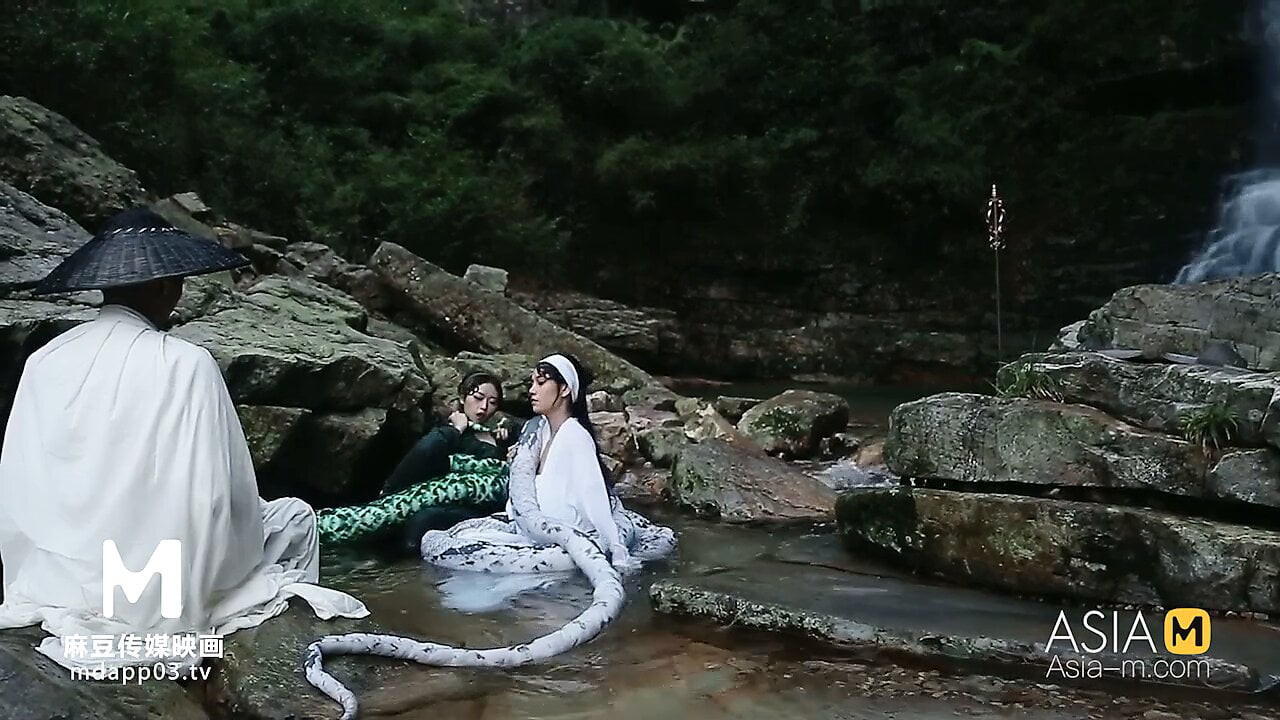 Mad-020 yeşil ve beyaz yılanın cinsiyeti