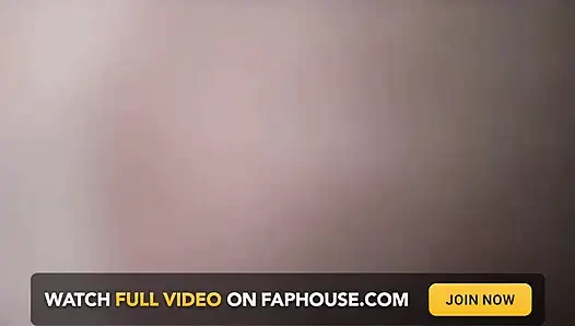 Güzel olgun evli Moskovalı bayanın en seksi kaygan amıyla sert oyunlar.!. ))