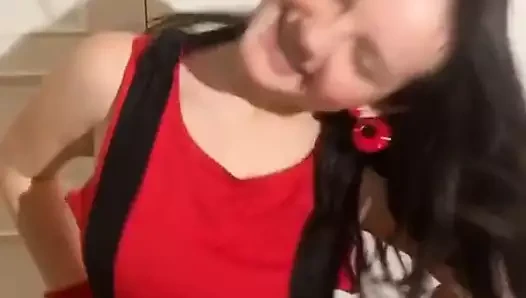 Francisca aronsson kız benim gibi seksi dans