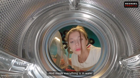 Yardım et, üvey kardeşim! sıkıştım!