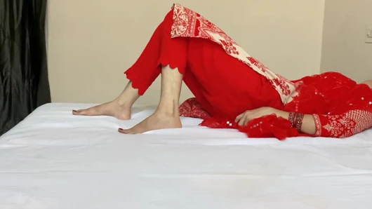 Bahu ke sath sasur ne manayi suhag rat puri Hintçe seks videosu