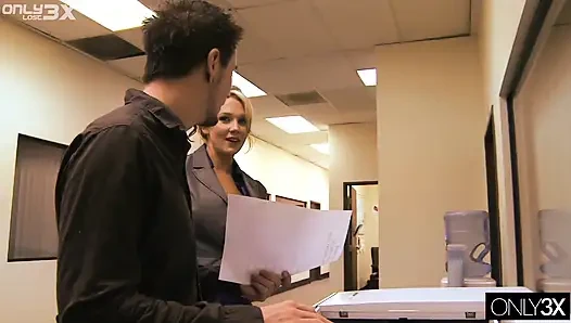 Lost copy boy can only handle Nikki well