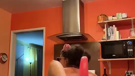 Bu şimdiye kadar biraz cringe layık yaptığım en garip videolardan biri.