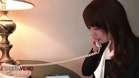 Miu Suzuha шипает с интенсивным экшеном с отсосом члена дома