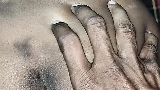 Hintli kadın baştan çıkarıyor