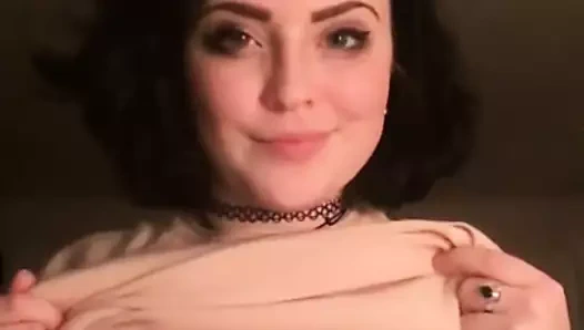 büyük göğüsleri ile fuckpig