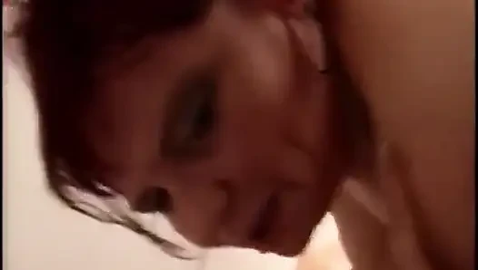 Vahşi çamur güreşi sert yatak odasında sekse dönüşüyor