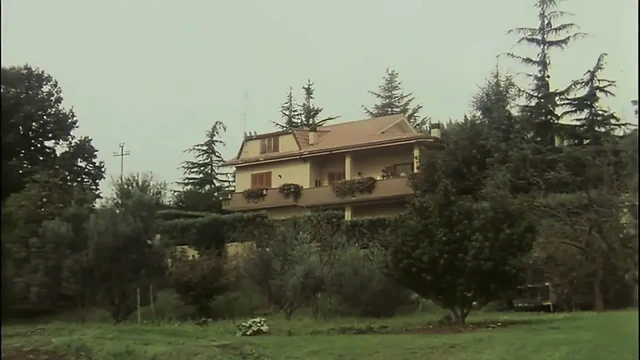 Seks Otelinde Kimse Kurtulmuyor