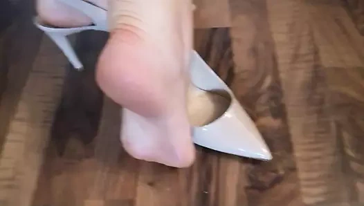 Karım ayaklarını filme aldı