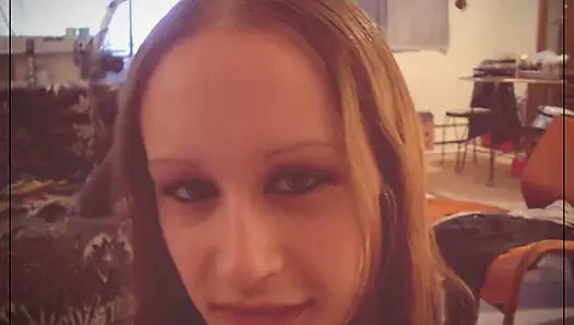 Mangia il tuo sperma come una ragazza all'angolo oggi