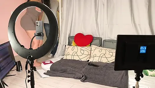 French Camgirl Screams Too Loud Live - Neighbor Joins, Creampie & Squirting