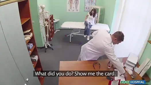 Fake hospital - güzel hasta doktorun oral ilacı için hazırlandı: ateşli bir hastane karşılaşması