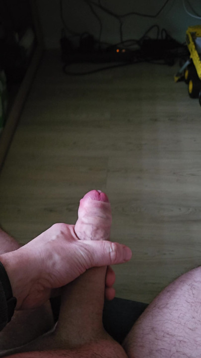 Porno izlerken mastürbasyon ve azgın boşalma