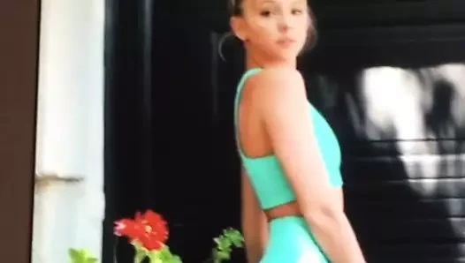 Jordyn jones boşalmak haraç 2