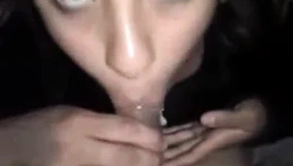 sevimli bebeğim tutar yalama sonra sağladım