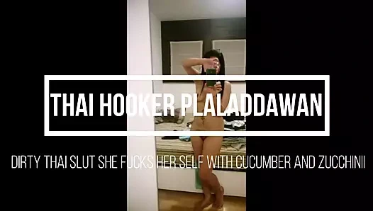 Taylandlı fahişe plaladdawan sikme salatalık ve kabak