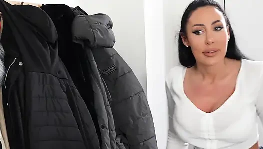 Mila & latina's gevangen confrontatie met enorme gevulde prop, strakke frogtie en plagen voor een Naugty