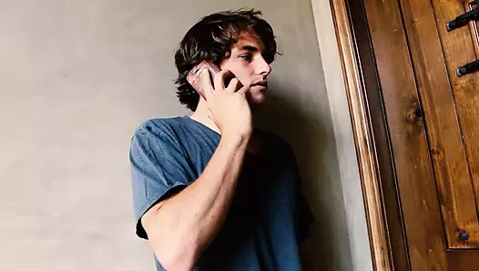 Seksi orta yaşlı seksi kadın Natasha Juja yarak için açılmayı seviyor