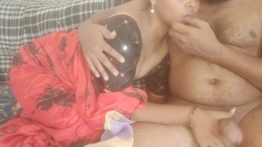 Hot Bhabhi Ko Ghar Bulkar Pella