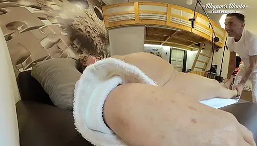 İri güzel nine babet'in kamera arkası amını siktiriyor