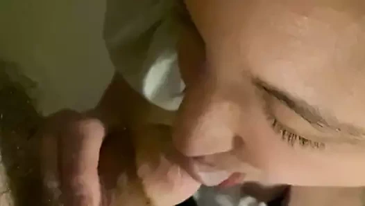 Evli kadın yarak emiyor