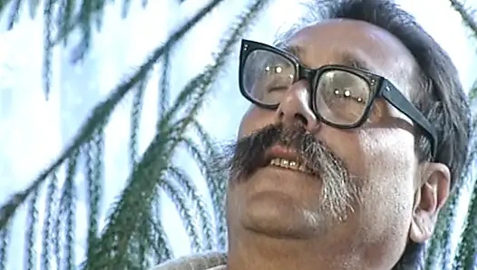 Güzel Alman bebek ateşli üçlü sekste sikiliyor