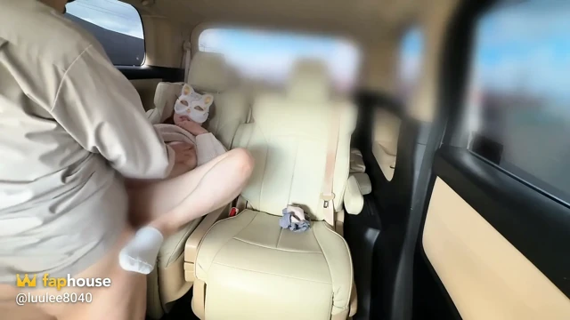 Karşılıklı kıskançlıktan dolayı iş yerinde otoparkta seks