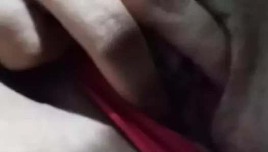 sabahları yatağımda sıcak uyandım