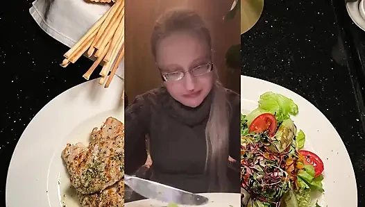 Restoranda asmr akşam yemeği