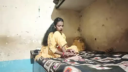 Hintli üvey kız kardeş yourrosey üvey erkek kardeşi tarafından sert sikiliyor