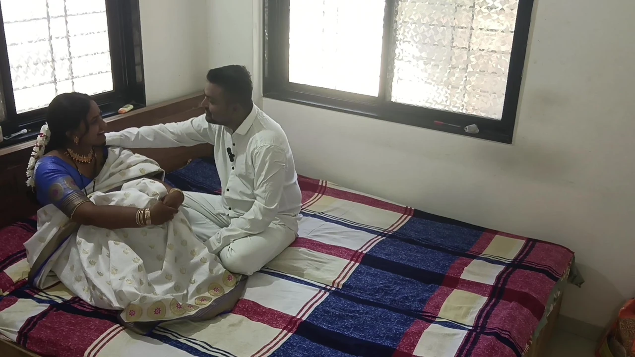 भारतीय देसी मराठी कविता भाभी ने प्रेमी के साथ साड़ी पहनकर चुदाई की