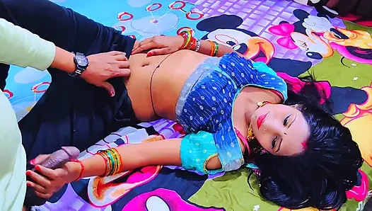 Hintli desi yerel köylü genç yenge açık havada xxx videolar, Hintli güzel köy yenge açık havada seks videosu Hintçe sesli