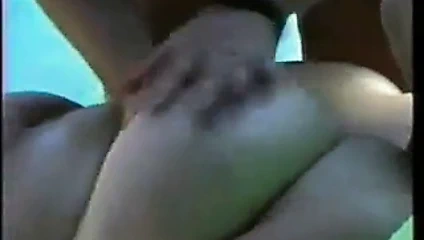 Snahbrandy tarafından havuz tarafından büyük göğüs masajı