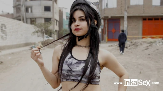 Lima'nın eteklerinde bir bisikletçiyi böyle sikersin