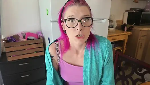 Üvey anne aşağılığı buluyor