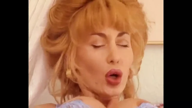 Dolly buster götten sikişiyor