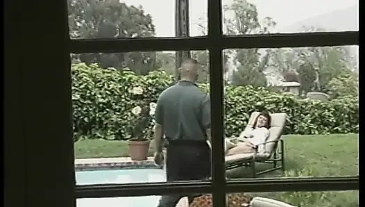 Seksi piliç götten yarak alan 2 yarak emen adam tarafından sikiliyor