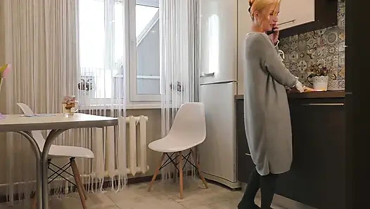 Kocası işteyken sevgilisi aradı.