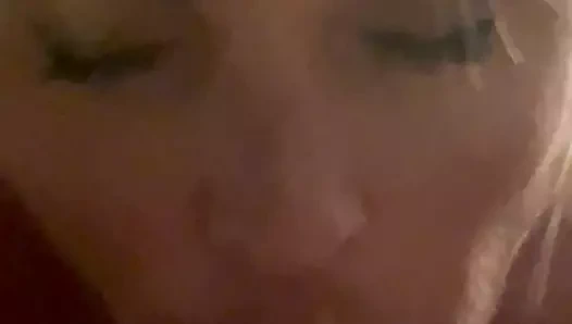 Sarışın nine oral seks